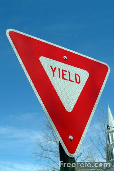 yield-road-traffic-sign_web
