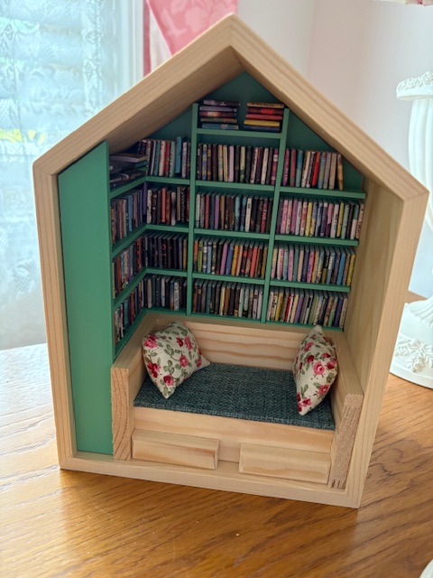 Miniature reading nook